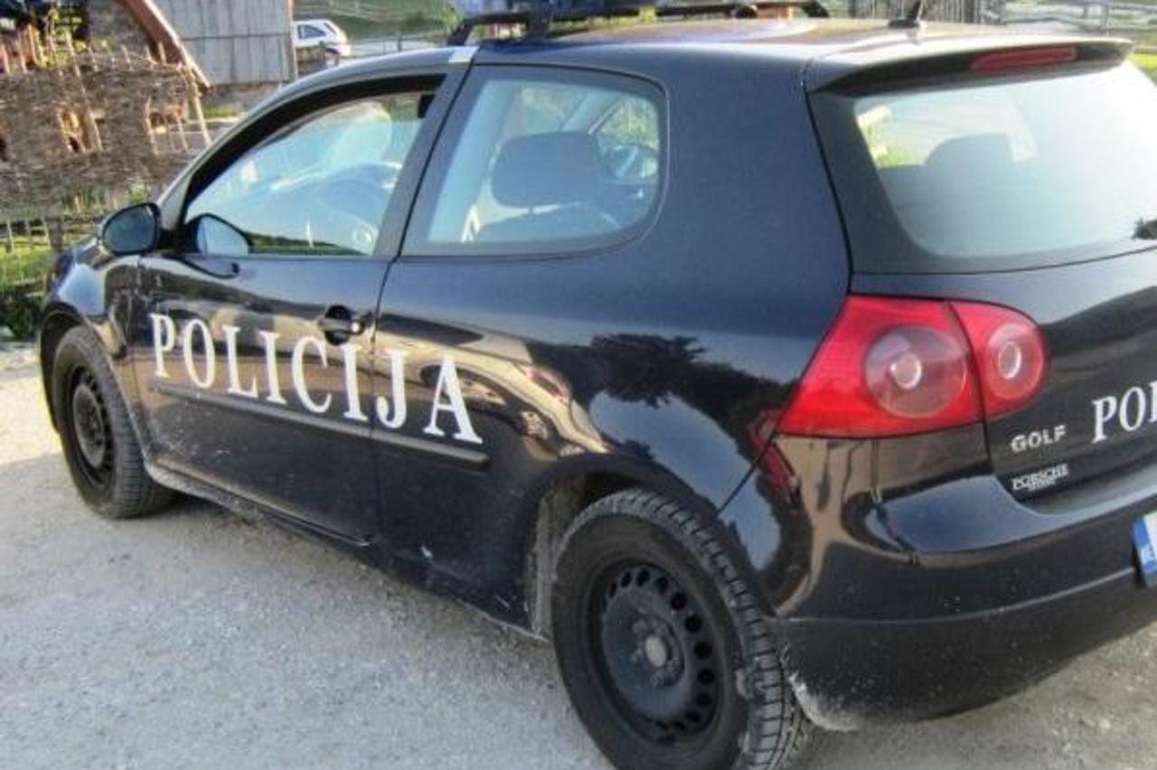 policija