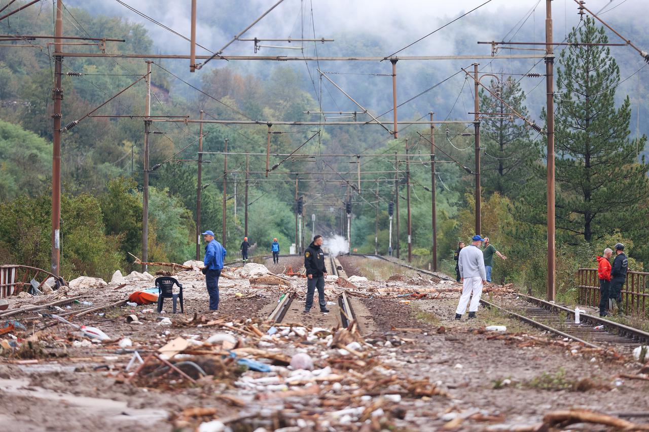 Jablanica nakon poplava - čišćenje pruge