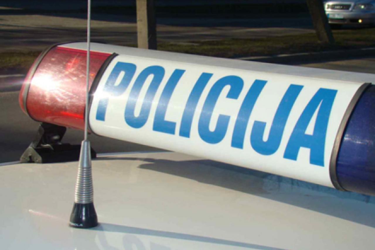 policija