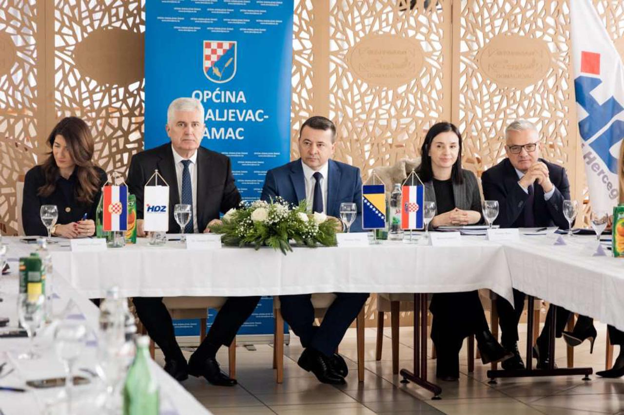 Koordinacijski sastanak dužnosnika HDZ-a BiH