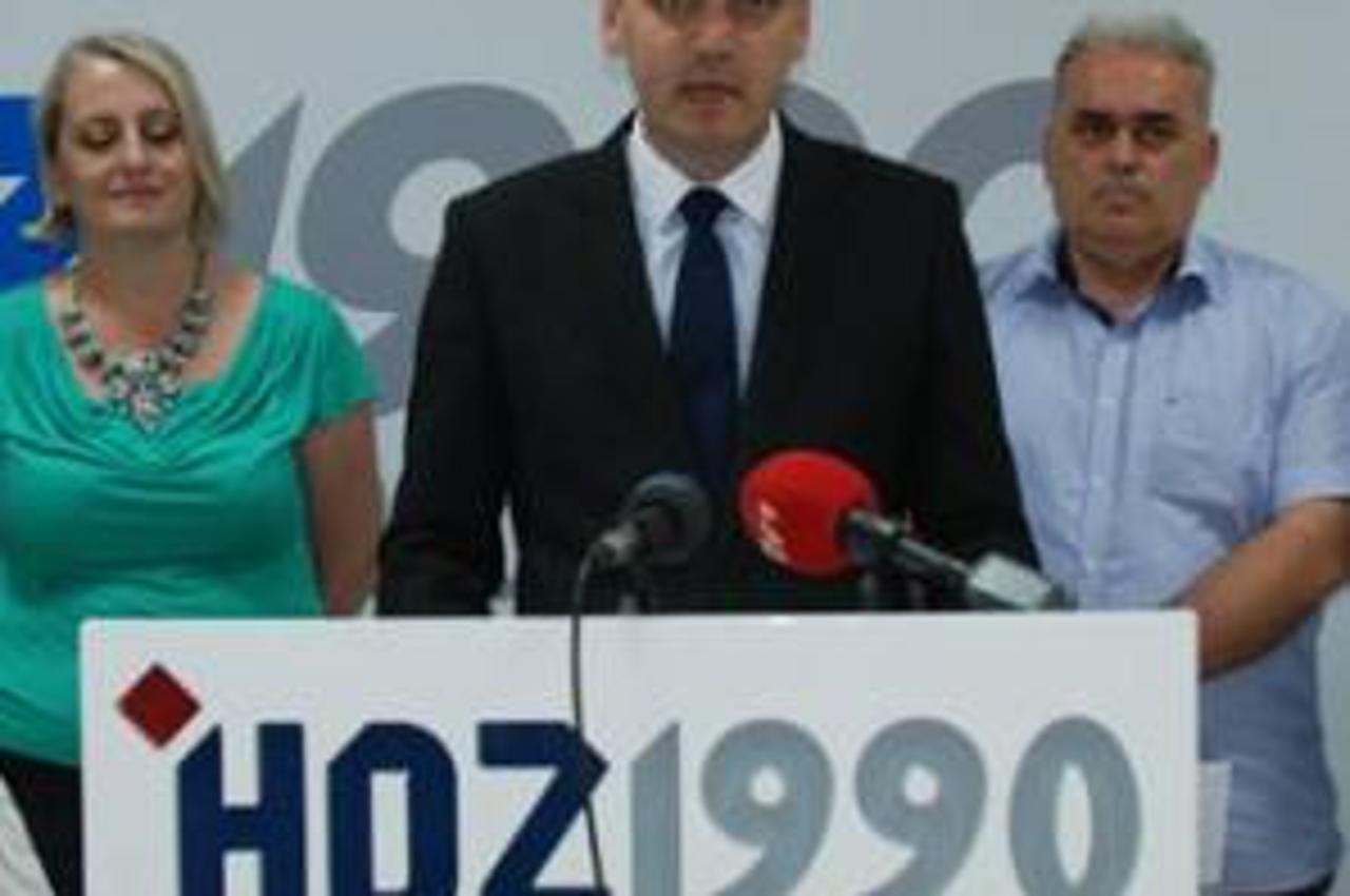 HDZ 1990