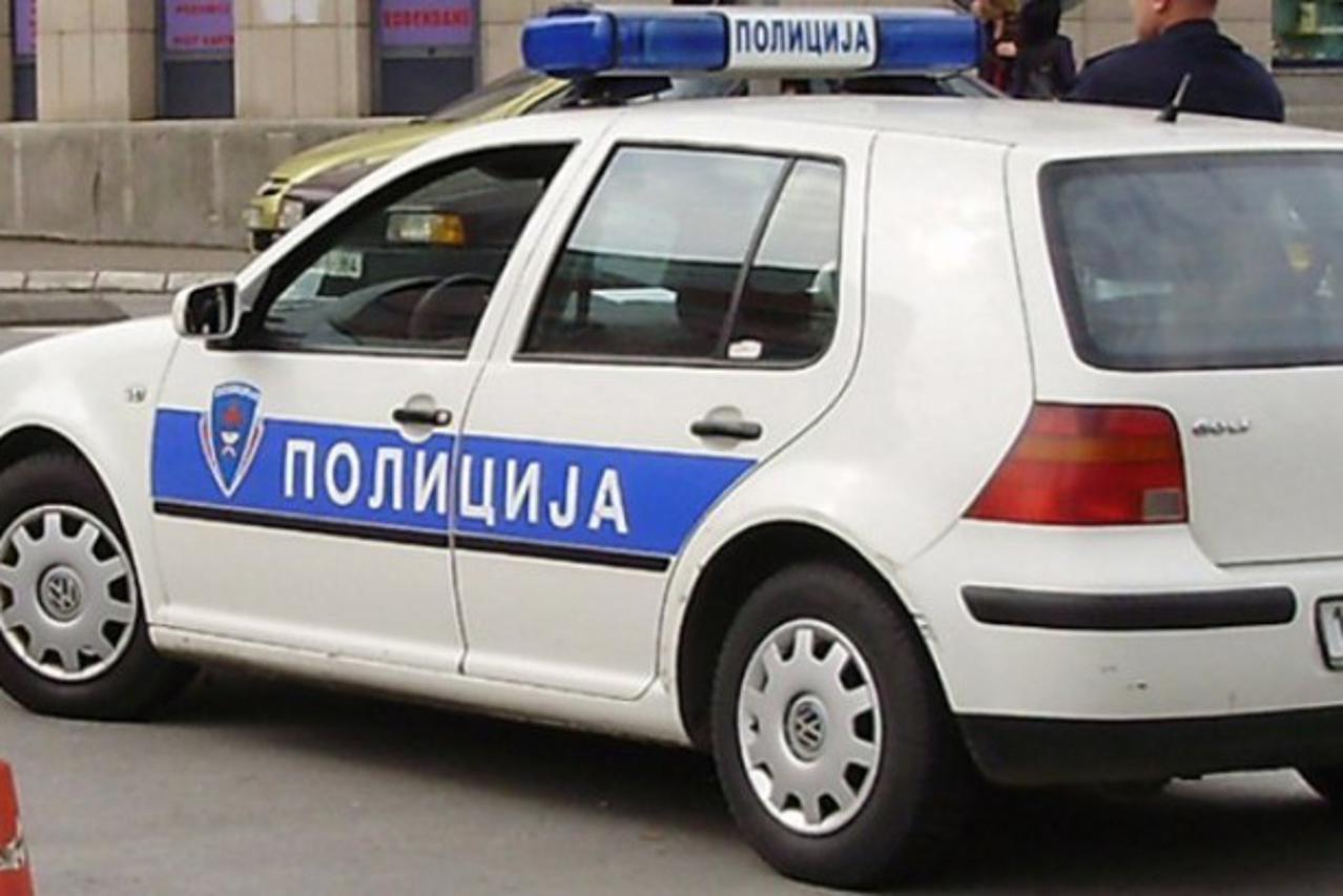 policija